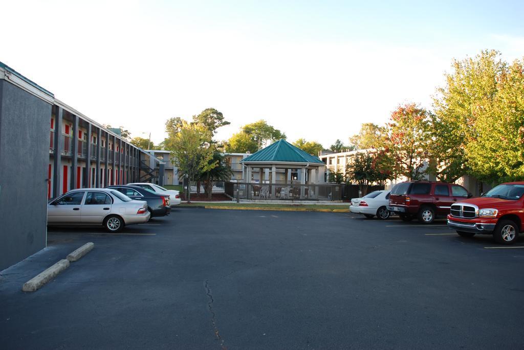 Econo Lodge - Oxmoor Birmingham Exterior photo